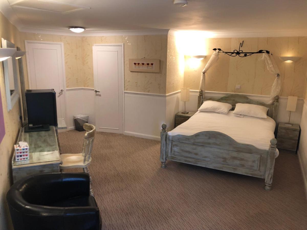 The Willow House Watton Esterno foto